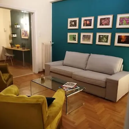 Unique 3 Bdrm Apartment, 5 Min Walk From Acropolis Athens